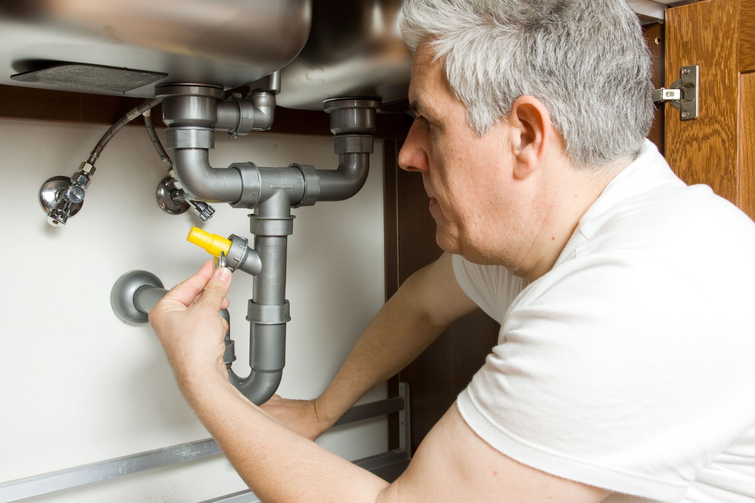 Clogged Drain Repair in Vancouver, BC: Why Chemical Drain Cleaners Are Bad