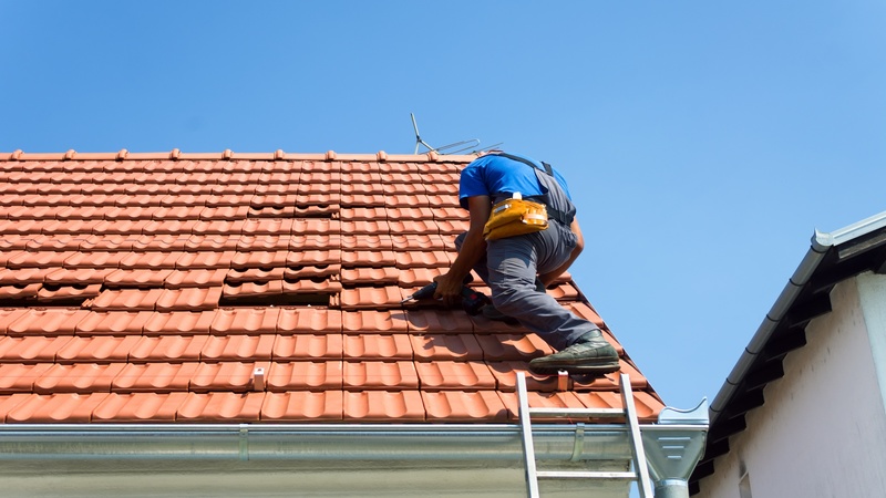 Signs That it’s Time to Repair Your Roof Shingles in Denver, CO