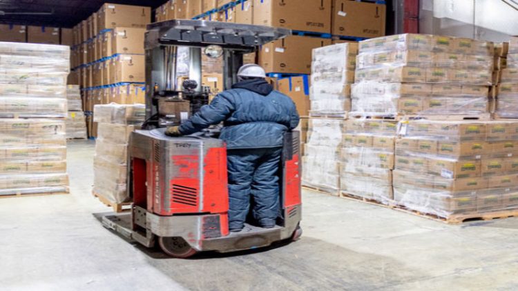 2 Factors to Consider Between Building or Contracting With a Facility in MN