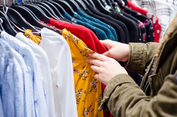 Tips to Shop Women’s Custom Clothes Near Me